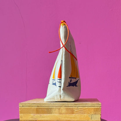 Boat Bag with Boxed Base