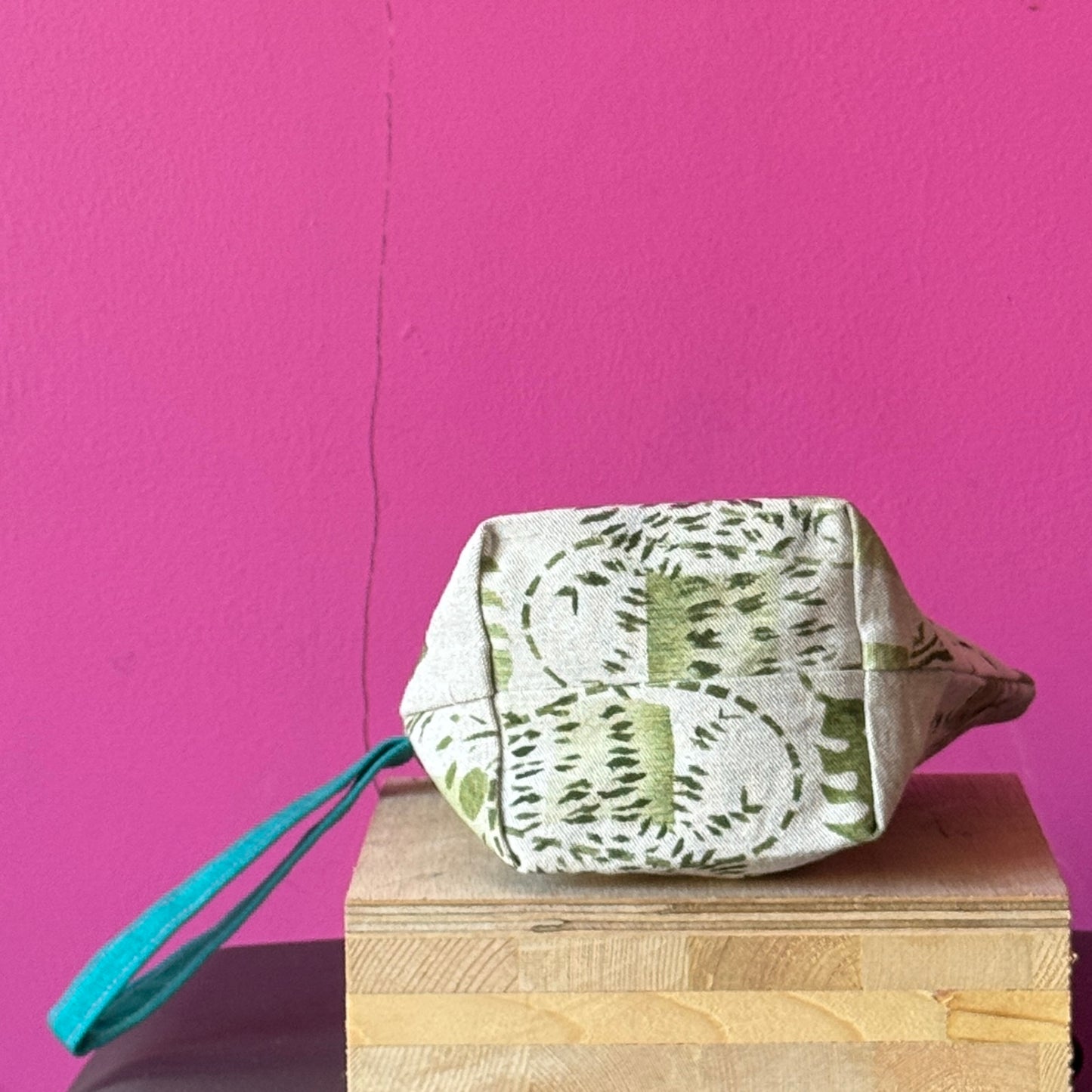 Houseplant Bag with Boxed Base