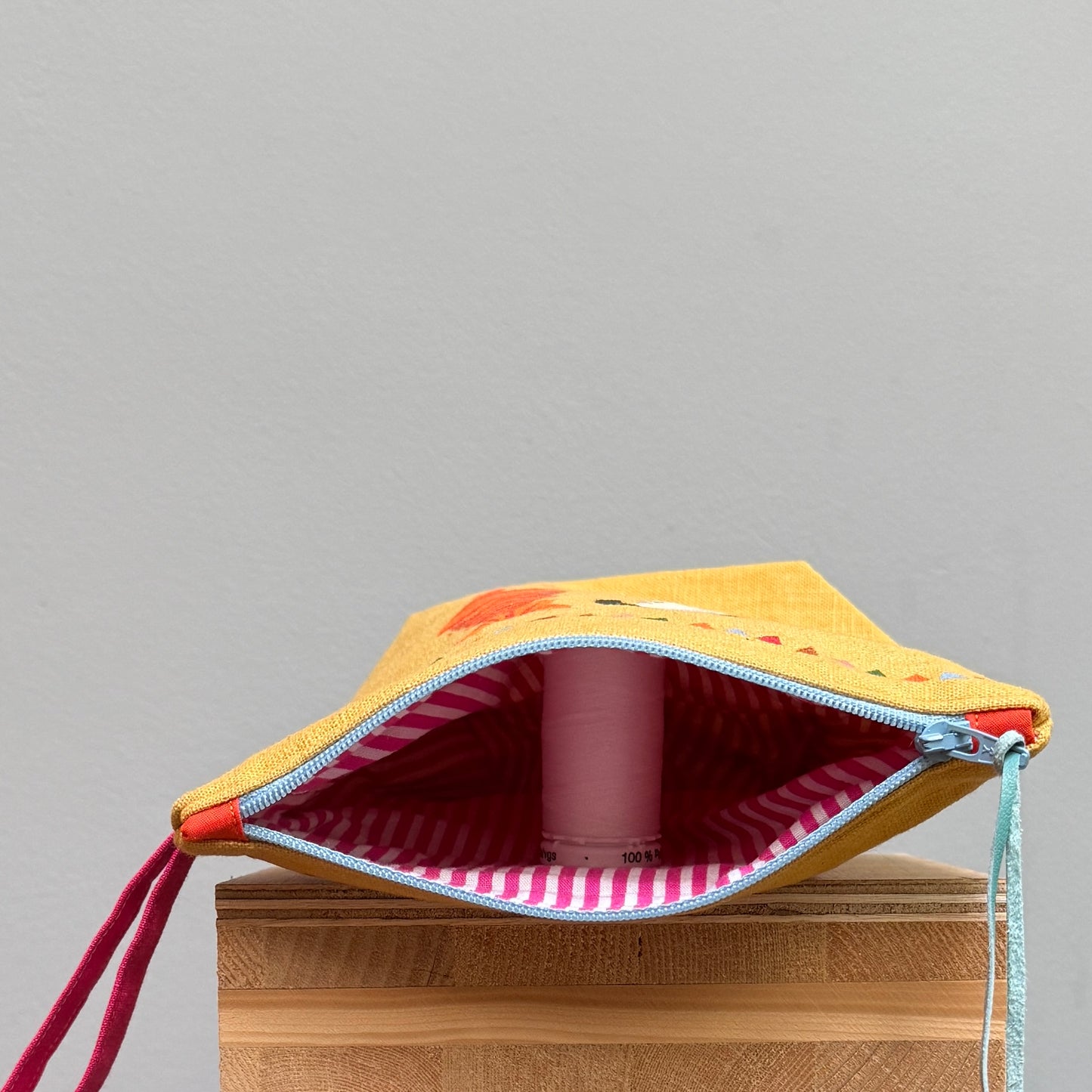 Doris and Stripes watch the Bunting with Boxed Base  on Yellow IV