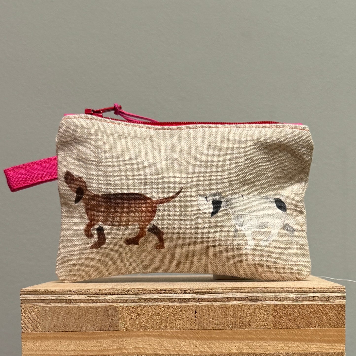 Roger, Doris, Horace and Stripes take a walk Natural  Purse I