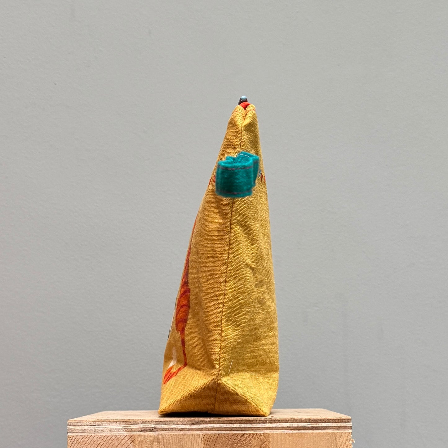 Doris and Stripes watch the Bunting with Boxed Base  on Yellow II