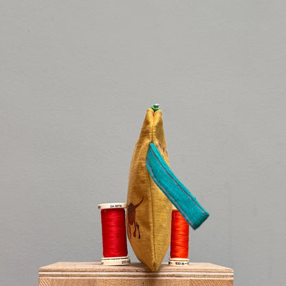 Hattie, Roger and Rover take a walk Purse I