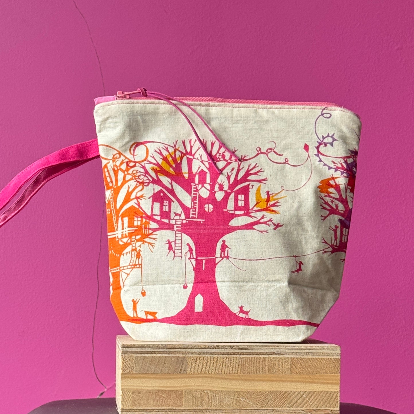 Pink and Orange Dragon Tree Bag with Boxed Base
