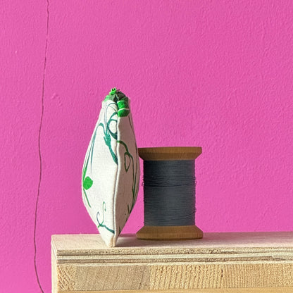 Small Green Passion Flower Purse