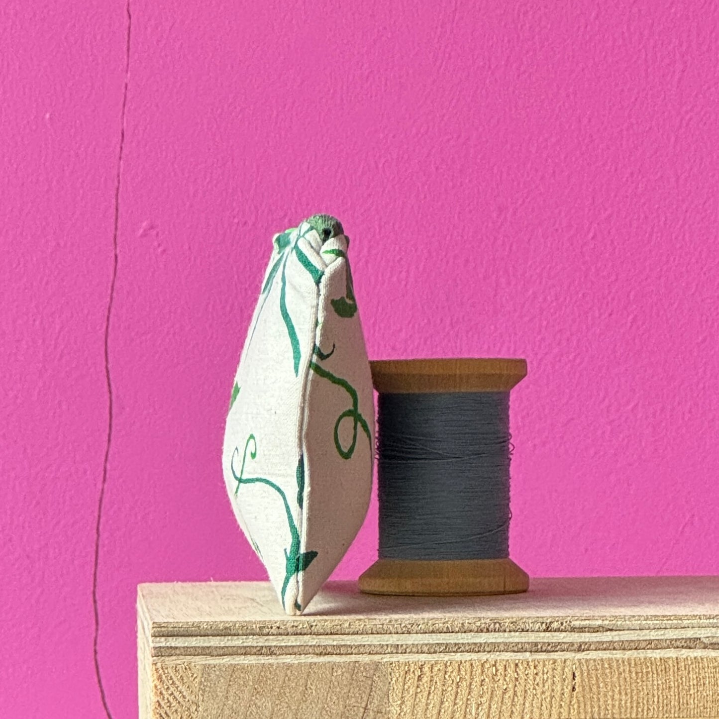 Small Green Passion Flower Purse