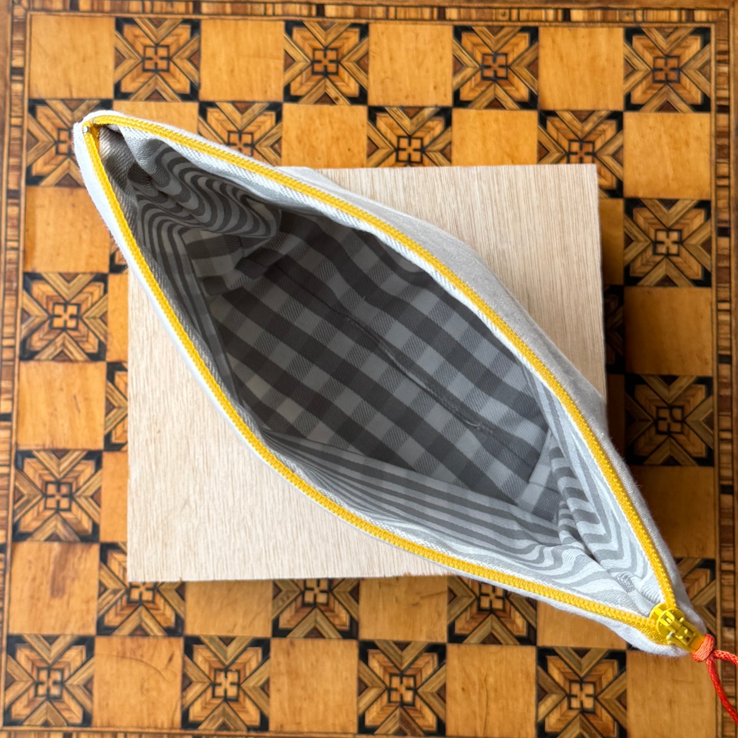 Boat Bag with Boxed Base