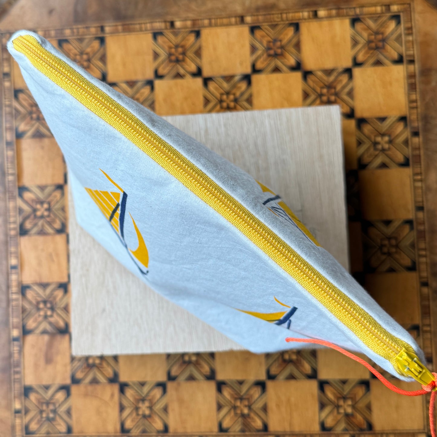 Boat Bag with Boxed Base