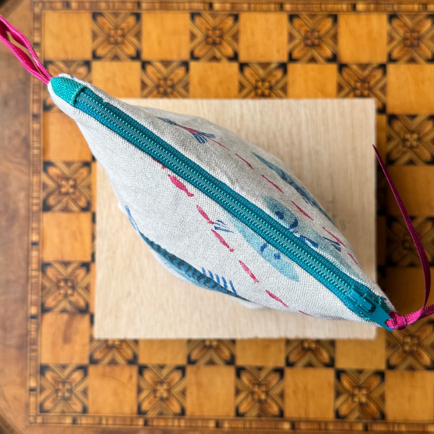 Mackerel Bag with Boxed Base