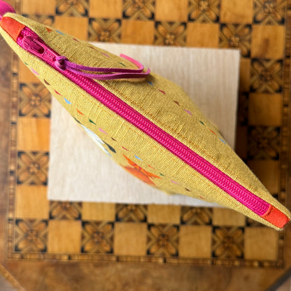 Doris and Stripes watch the Bunting with Boxed Base  on Yellow III